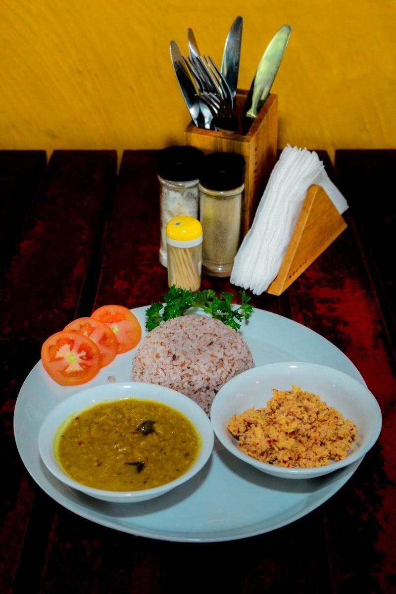 Coconut Style Restaurant & Milinda Guest Hotel Унаватуна Екстериор снимка