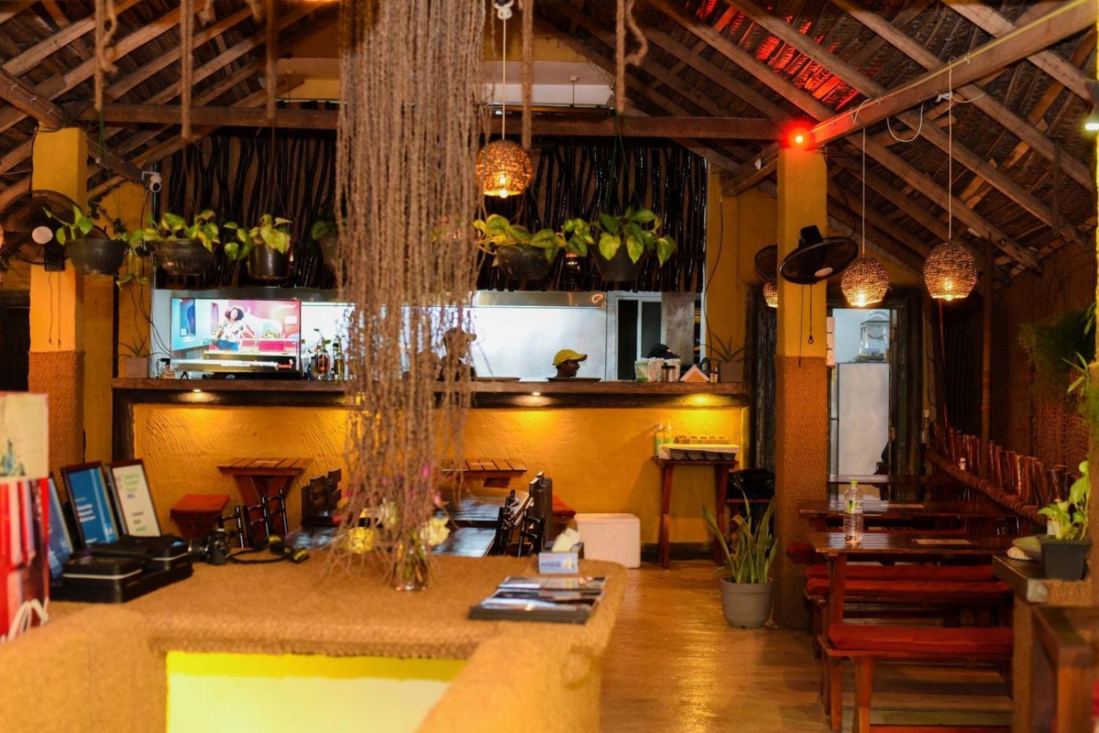 Coconut Style Restaurant & Milinda Guest Hotel Унаватуна Екстериор снимка