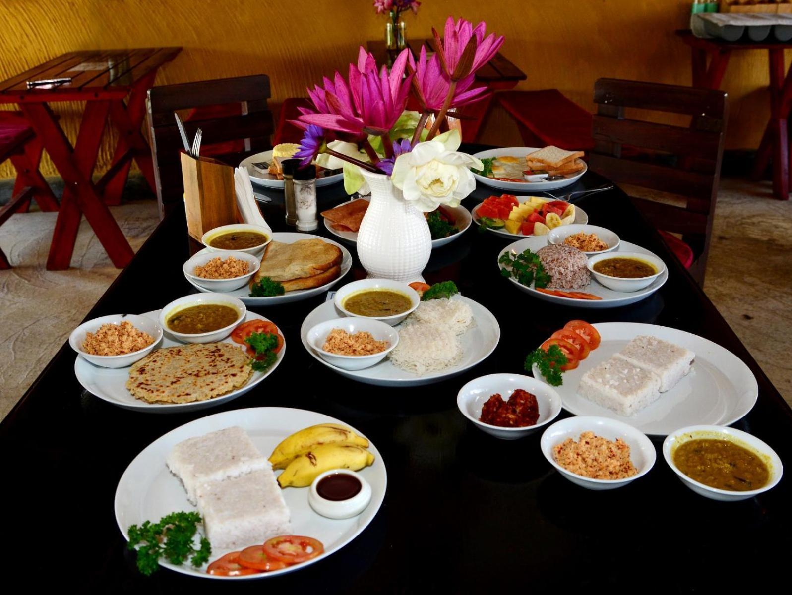 Coconut Style Restaurant & Milinda Guest Hotel Унаватуна Екстериор снимка