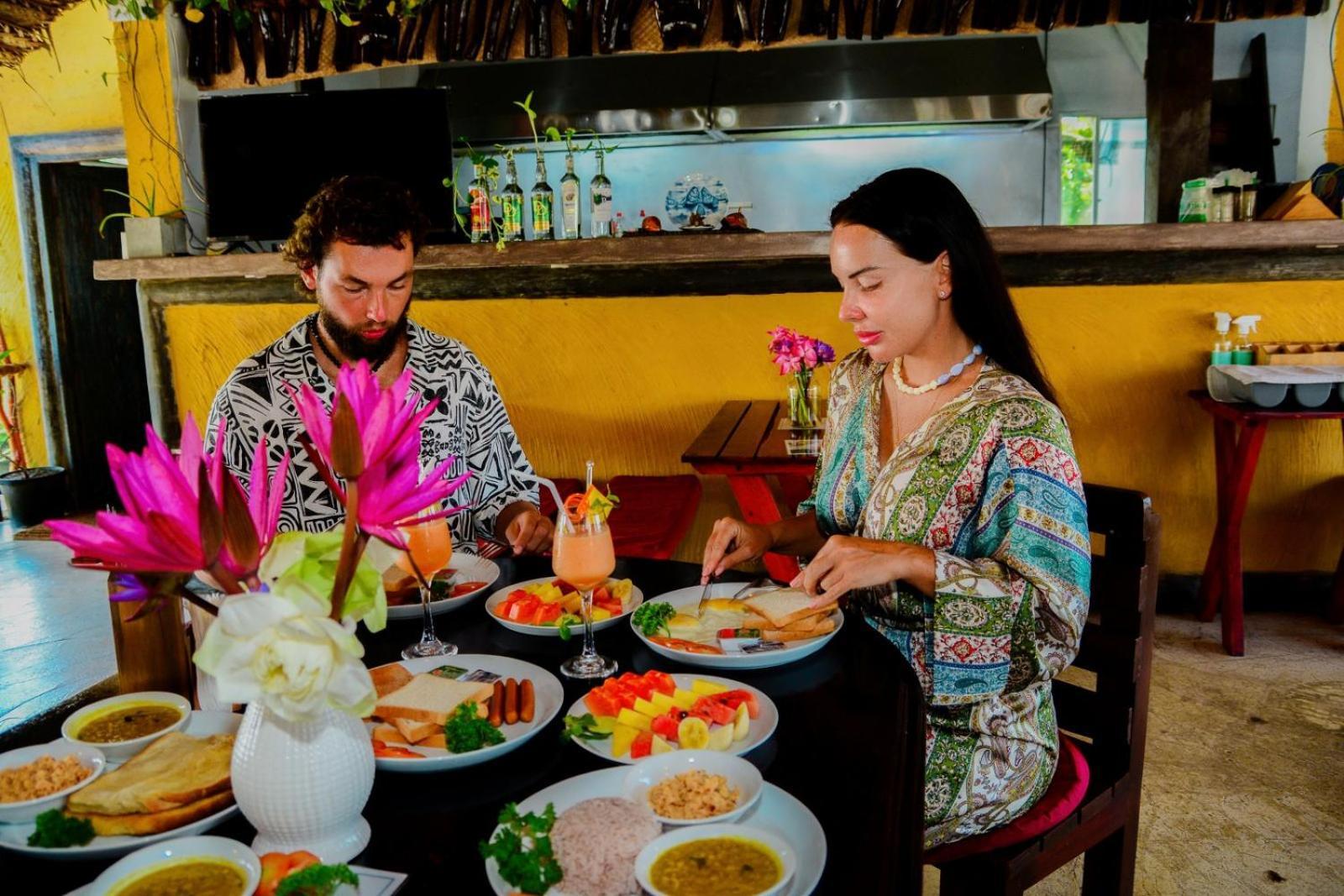 Coconut Style Restaurant & Milinda Guest Hotel Унаватуна Екстериор снимка